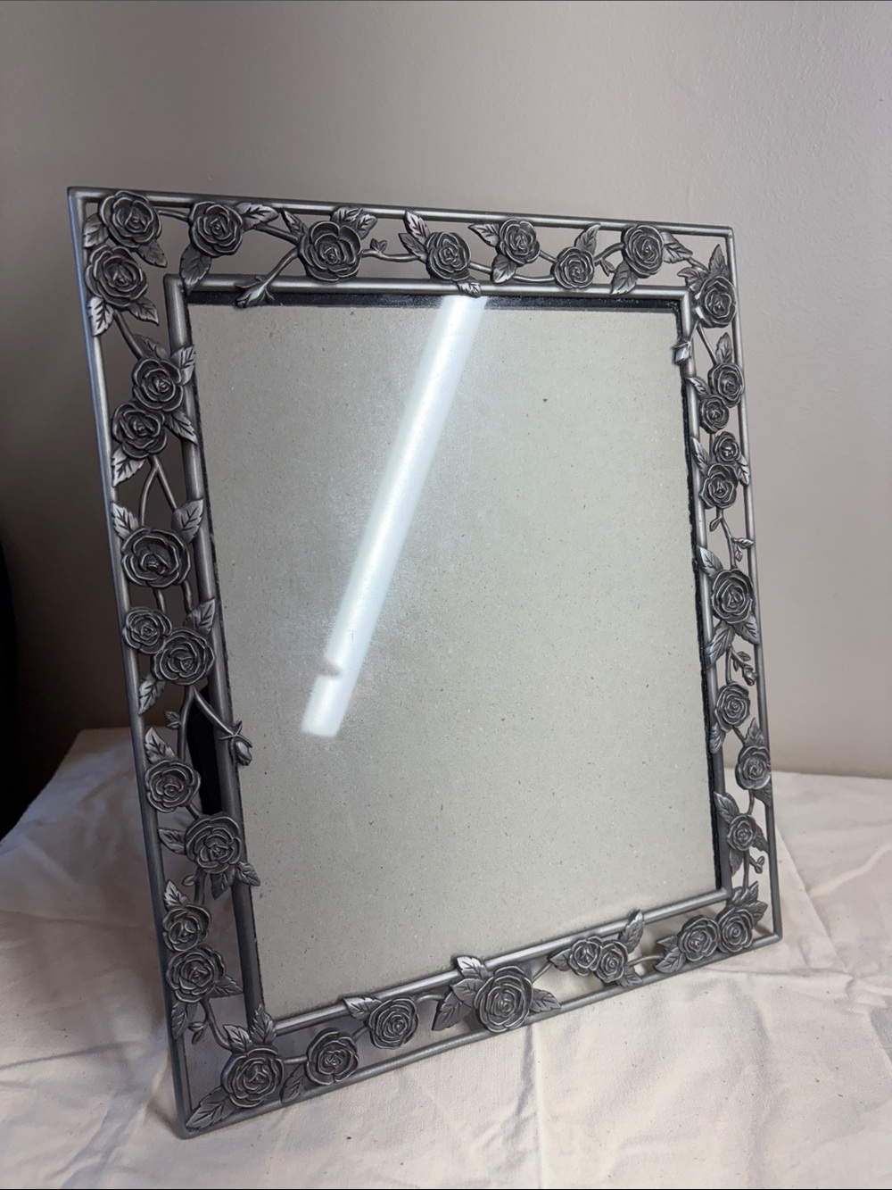 8 X 10” Floral Metal Picture Frame - Picture 3 of 9